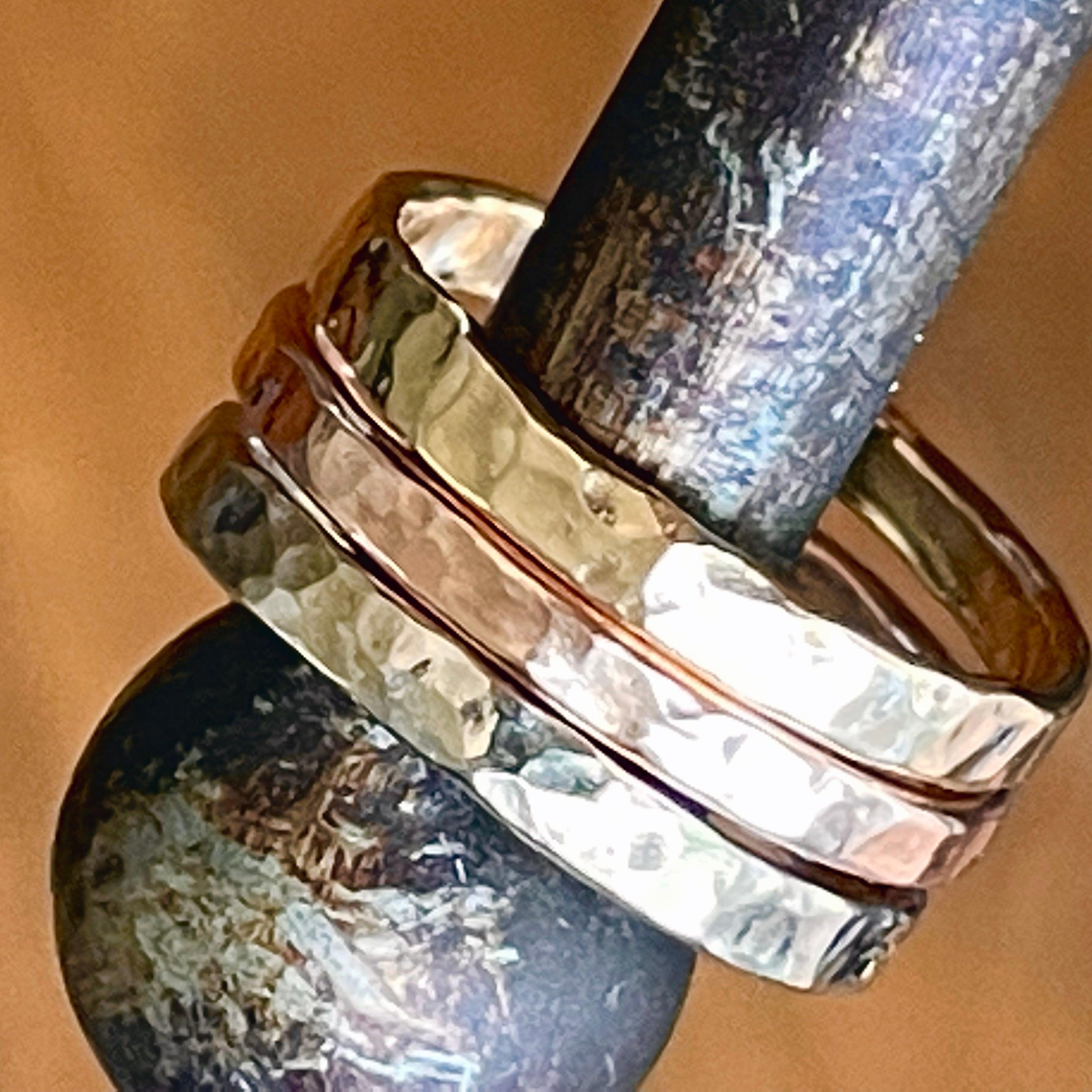 Gold cremation ring 3mm width – Outside Sol